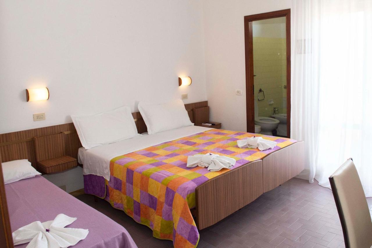 Hotel Sara*** تْشيزيناتيكو المظهر الخارجي الصورة