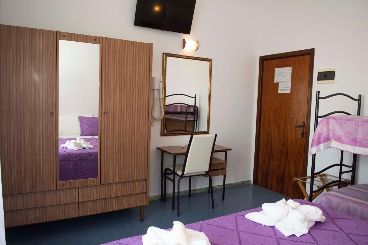 Hotel Sara*** تْشيزيناتيكو المظهر الخارجي الصورة