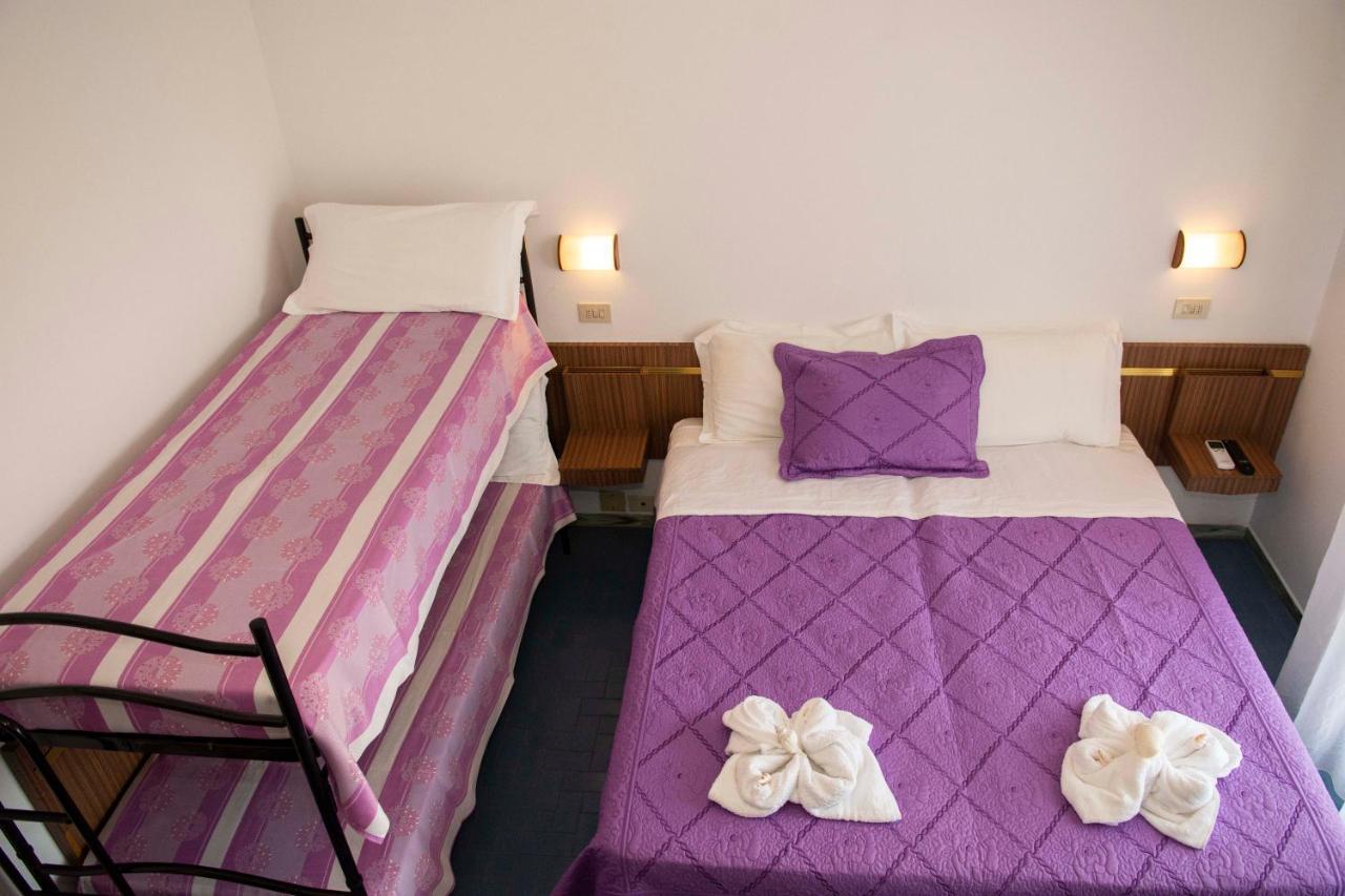 Hotel Sara*** تْشيزيناتيكو المظهر الخارجي الصورة