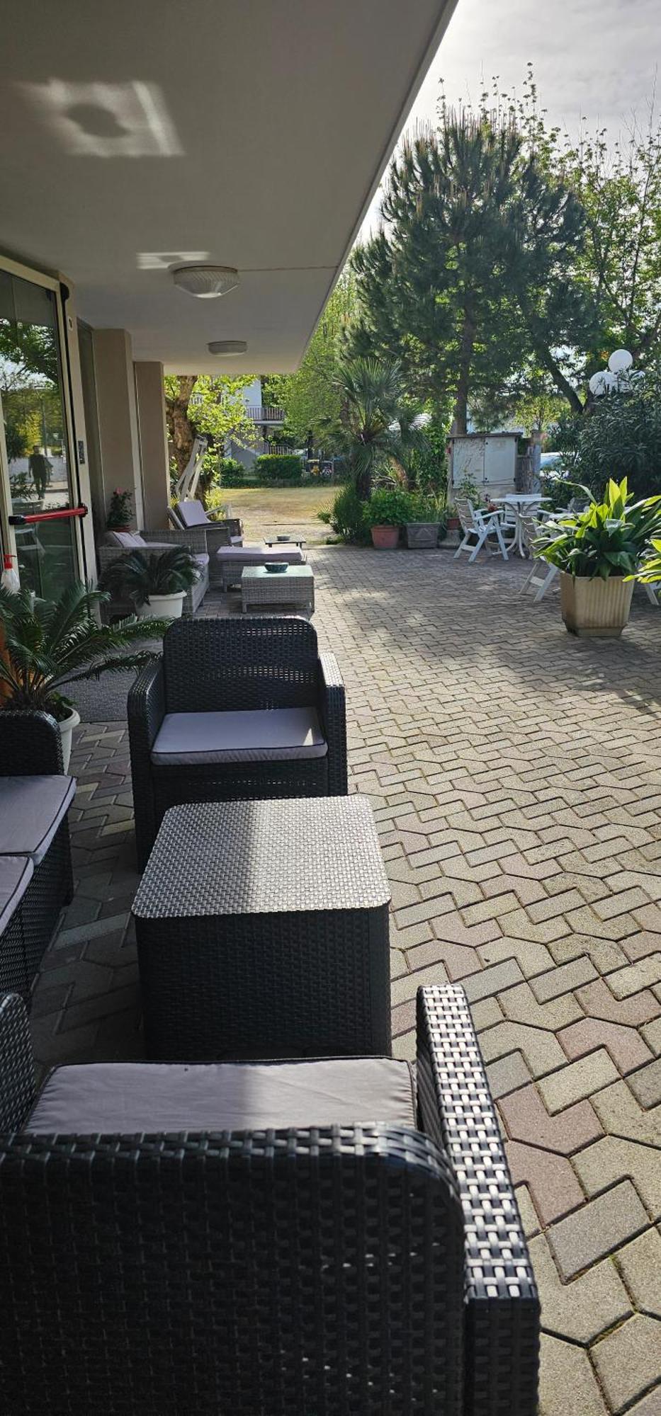Hotel Sara*** تْشيزيناتيكو المظهر الخارجي الصورة
