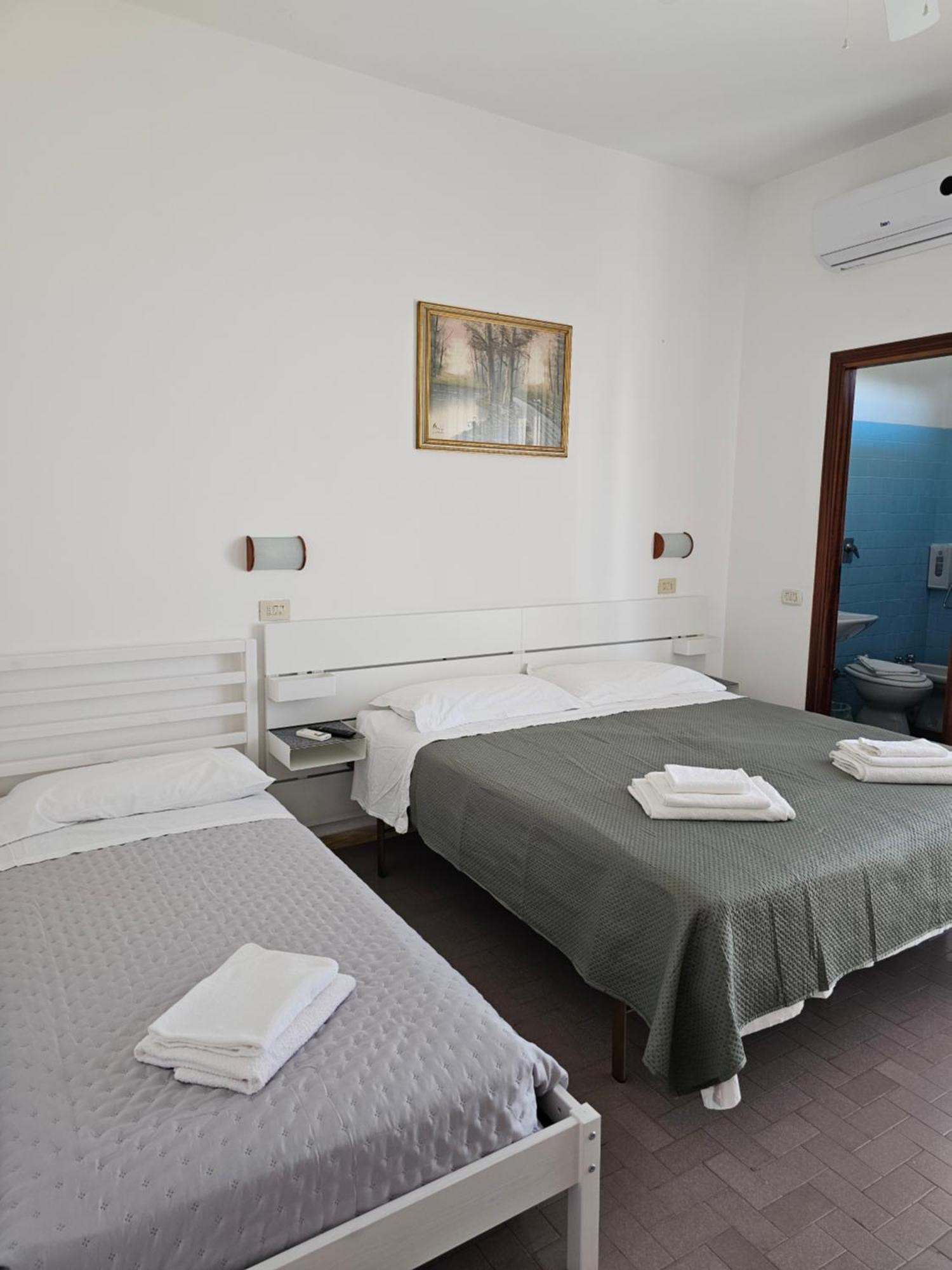 Hotel Sara*** تْشيزيناتيكو المظهر الخارجي الصورة