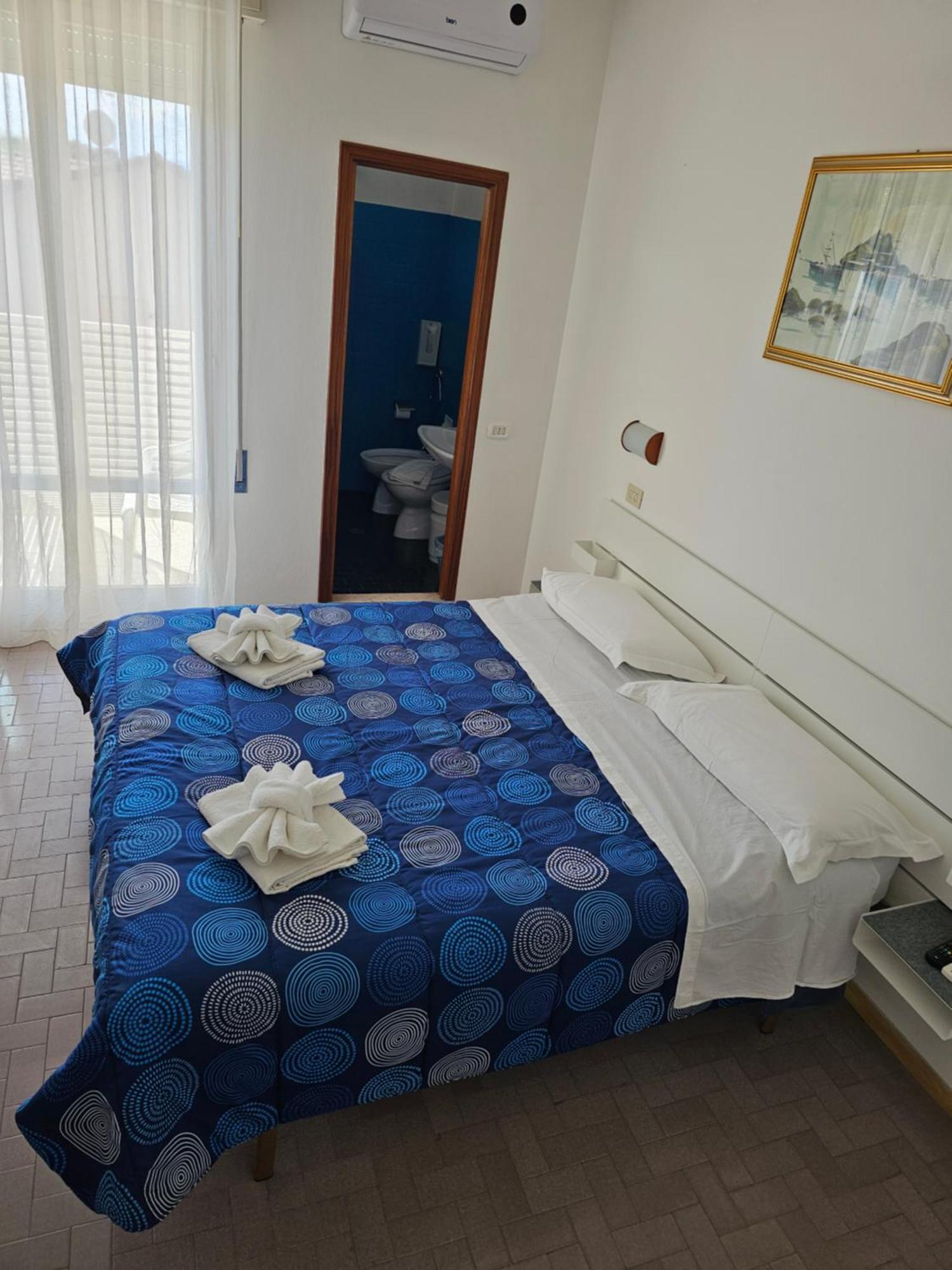 Hotel Sara*** تْشيزيناتيكو المظهر الخارجي الصورة